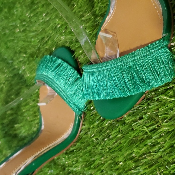 NWOT Emerald Green Jaggar Leather Heels - Picture 6 of 8